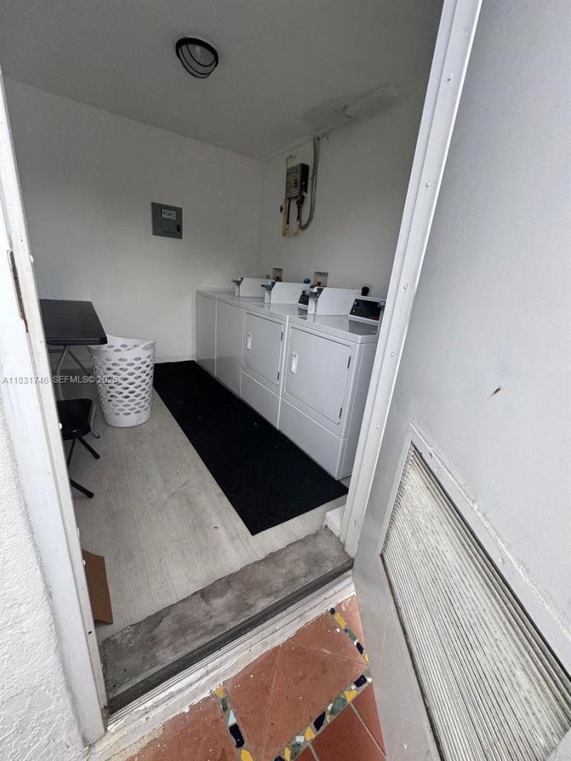 1236 SW 4th St, Miami, FL 33135 Photo