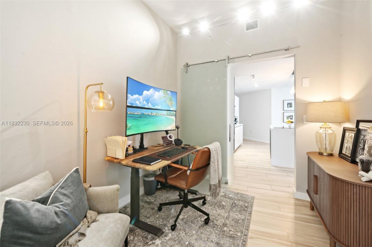 851 NE 1st Ave, Unit 2809, Miami, FL 33132 Photo