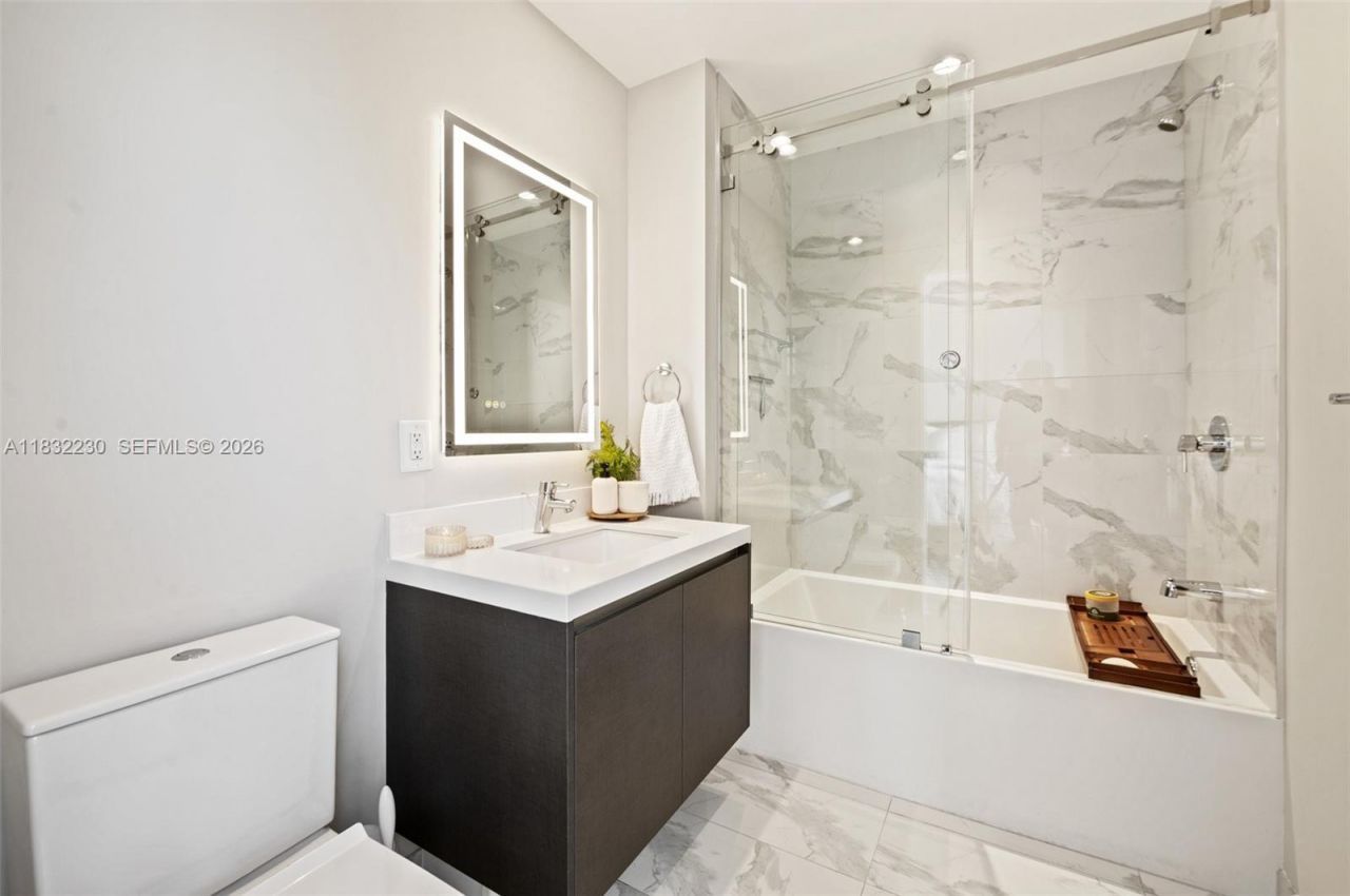 851 NE 1st Ave, Unit 2809, Miami, FL 33132 Photo