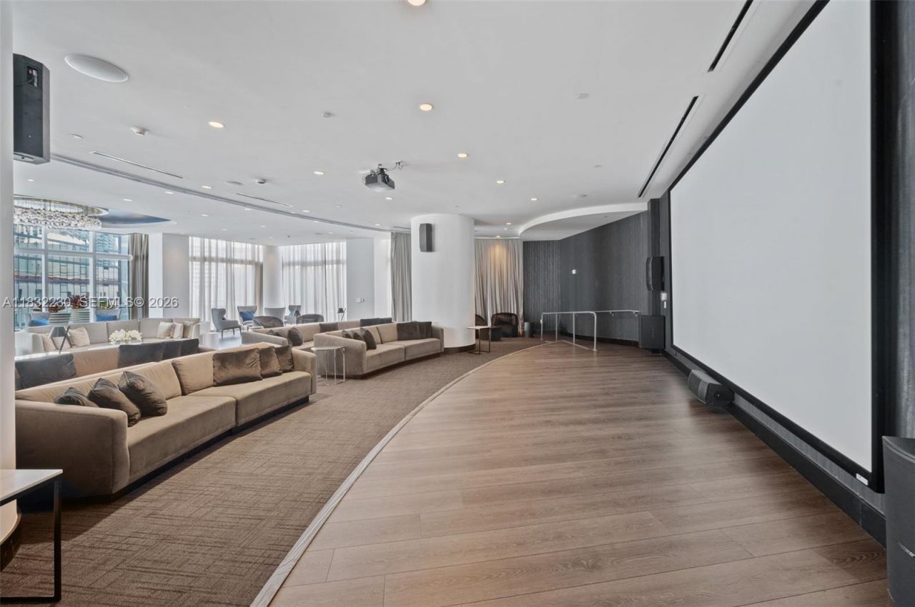 851 NE 1st Ave, Unit 2809, Miami, FL 33132 Photo