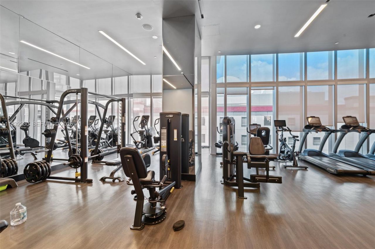 851 NE 1st Ave, Unit 2809, Miami, FL 33132 Photo