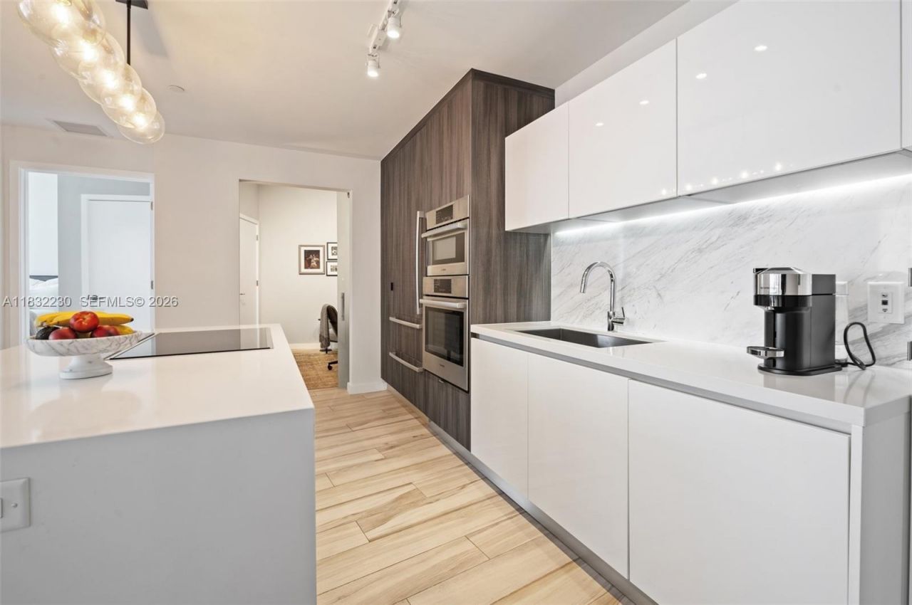 851 NE 1st Ave, Unit 2809, Miami, FL 33132 Photo