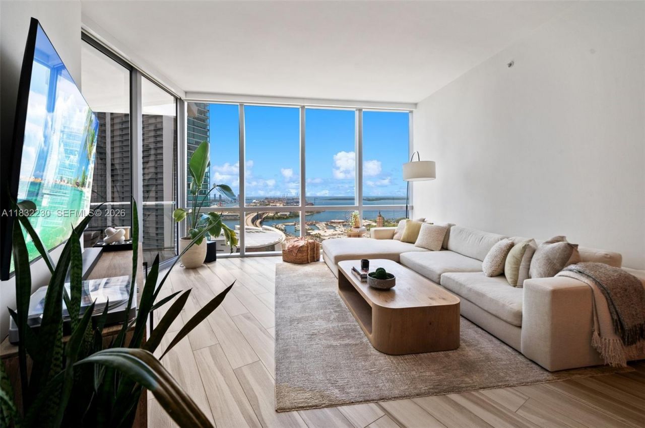 851 NE 1st Ave, Unit 2809, Miami, FL 33132 Photo