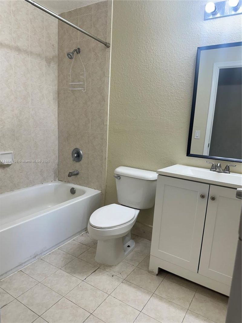 2834 SE 16th Ave, Unit 111, Homestead, FL 33035 Photo