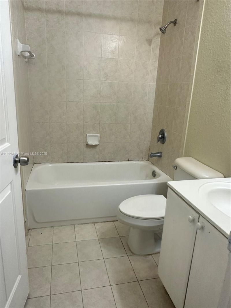 2834 SE 16th Ave, Unit 111, Homestead, FL 33035 Photo