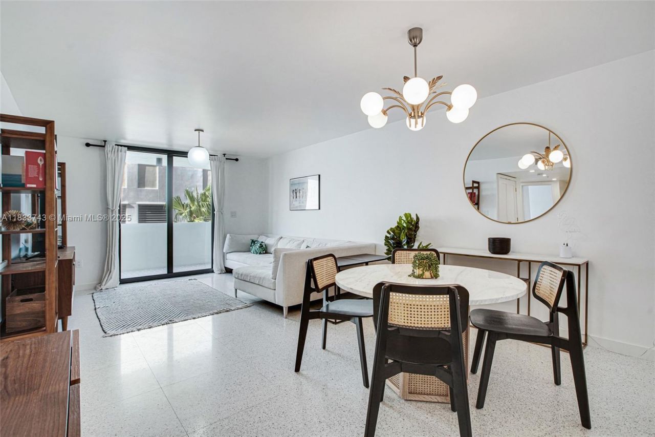 1621 Collins Ave, Unit 504C, Miami Beach, FL 33139 Photo