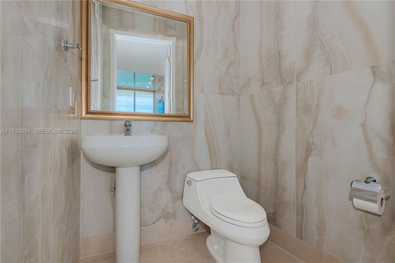 18101 Collins Ave, Unit PH5104, Sunny Isles Beach, FL 33160 Photo