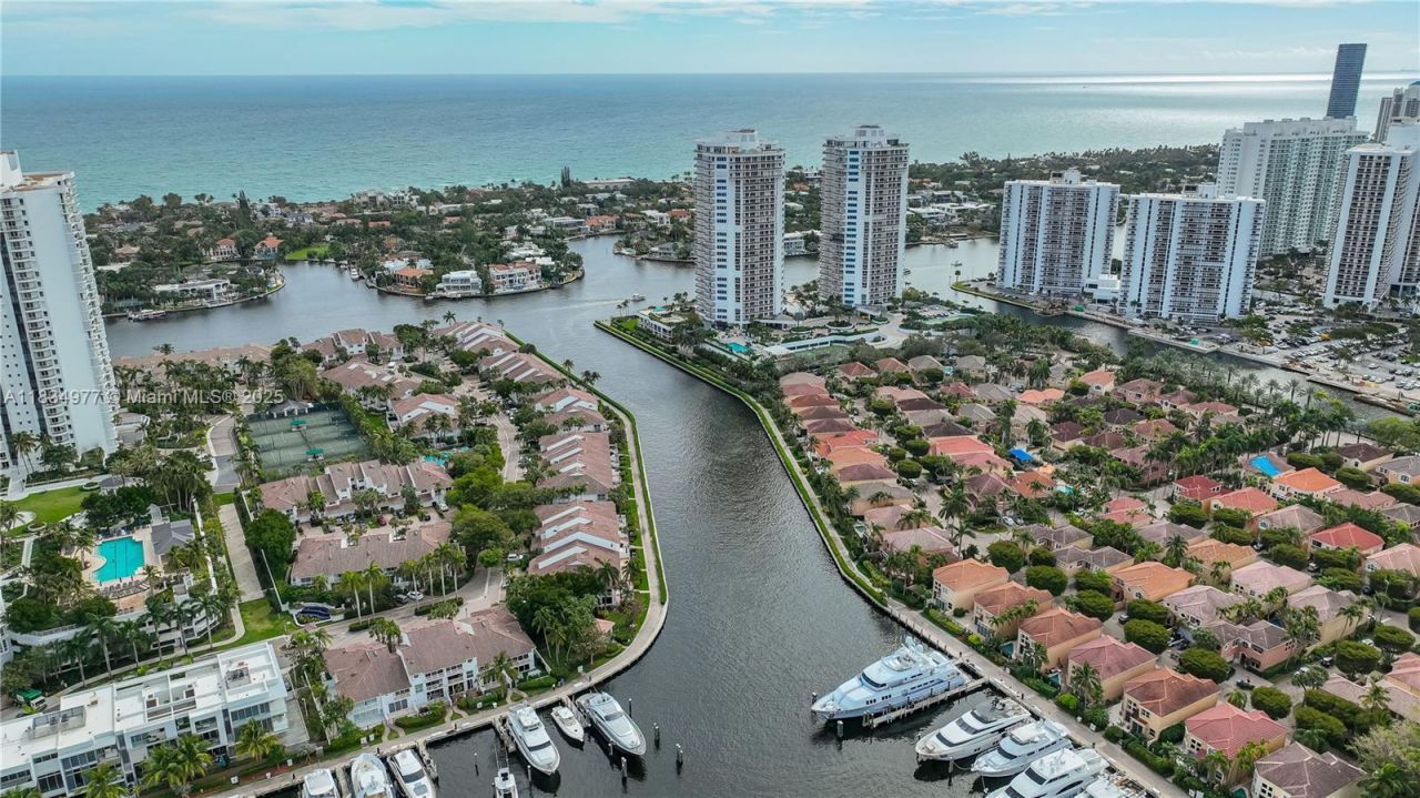 3601 NE 207th St, Slip E60, Aventura, FL 33180 Photo