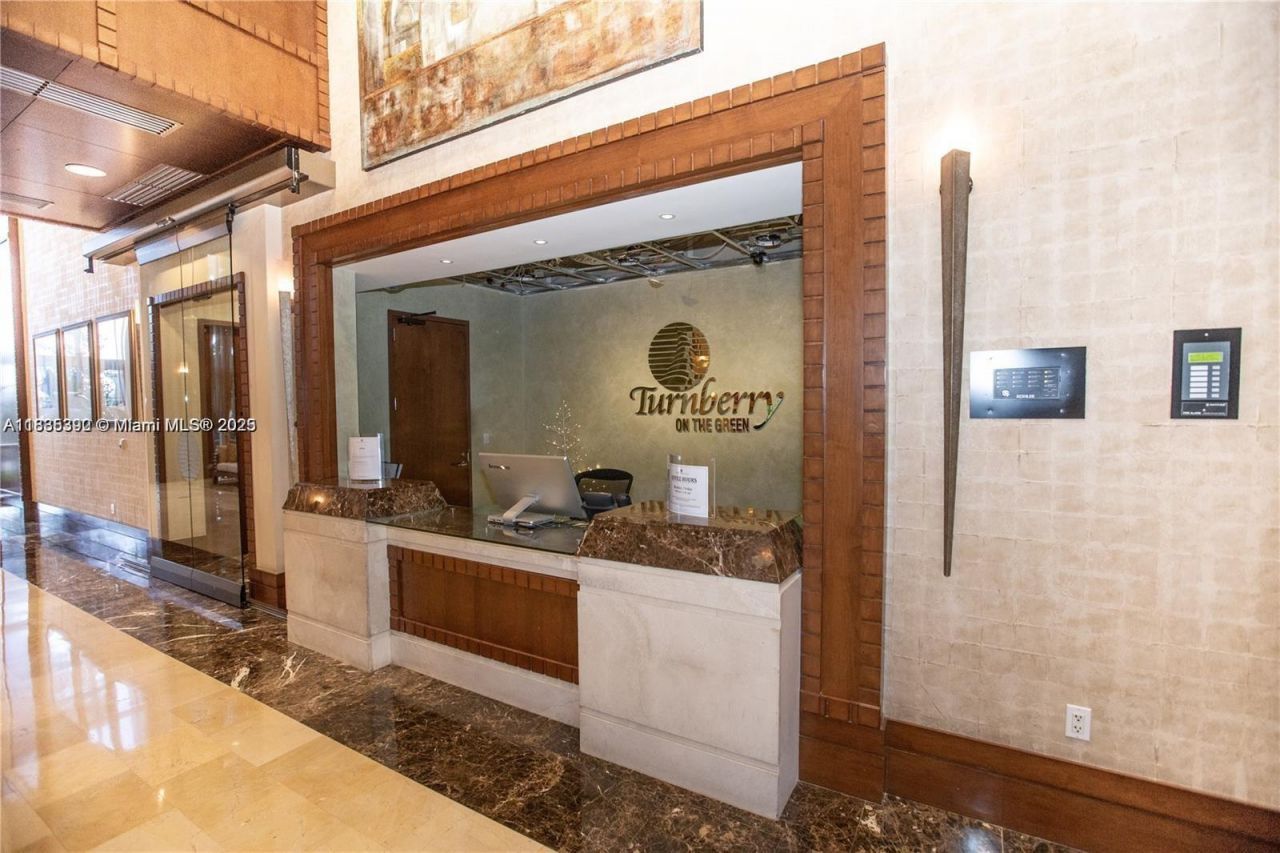 19501 W Country Club Dr, Unit 1611, Aventura, FL 33180 Photo