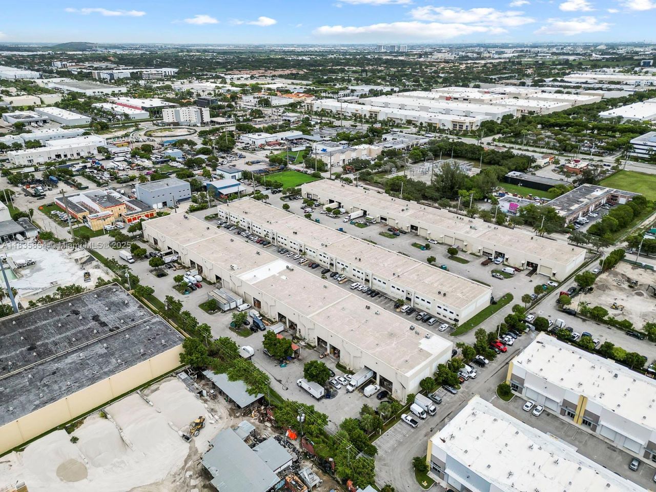 10900 NW 21st St, Unit 140, Sweetwater, FL 33172 Photo