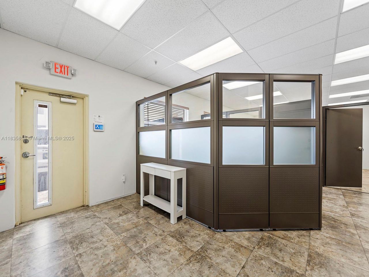 10900 NW 21st St, Unit 140, Sweetwater, FL 33172 Photo