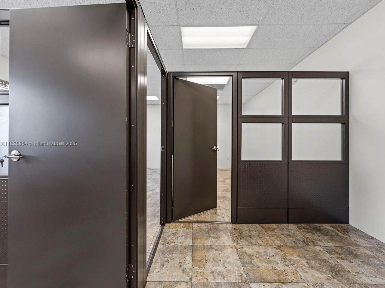 10900 NW 21st St, Unit 140, Sweetwater, FL 33172 Photo