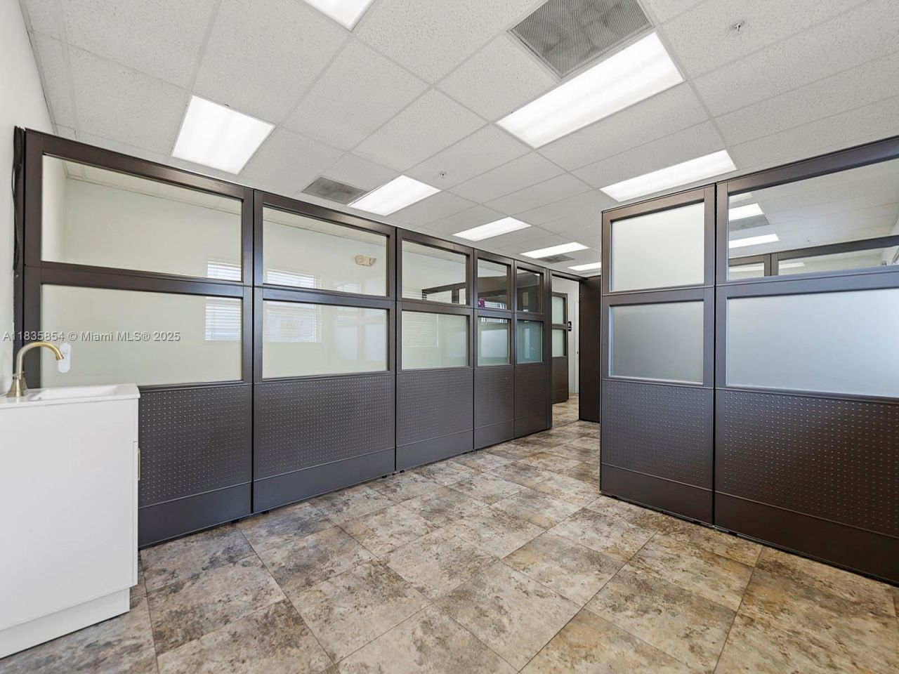 10900 NW 21st St, Unit 140, Sweetwater, FL 33172 Photo