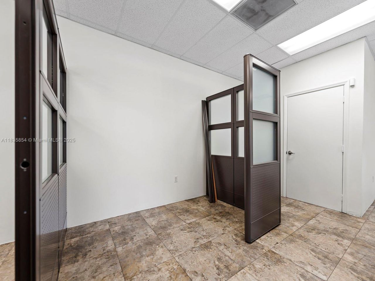 10900 NW 21st St, Unit 140, Sweetwater, FL 33172 Photo