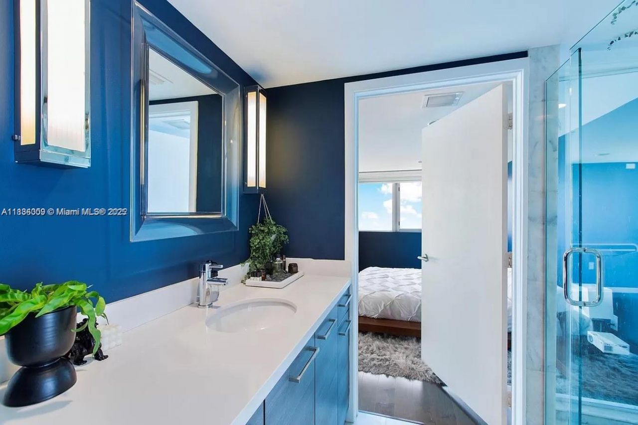 421 Meridian Ave, Unit 15, Miami Beach, FL 33139 Photo