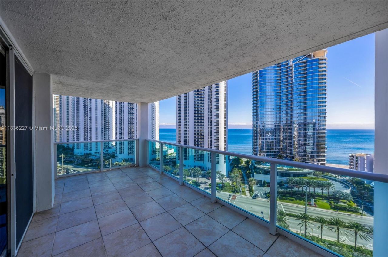 100 Bayview Dr, Unit 1905, Sunny Isles Beach, FL 33160 Photo