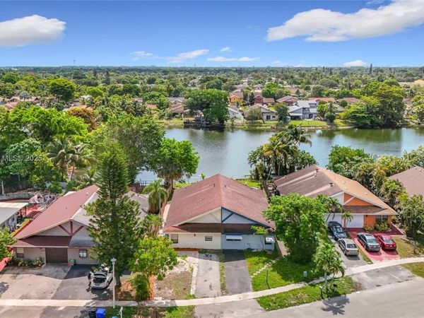1309 SW 75th Ave, North Lauderdale, FL 33068
