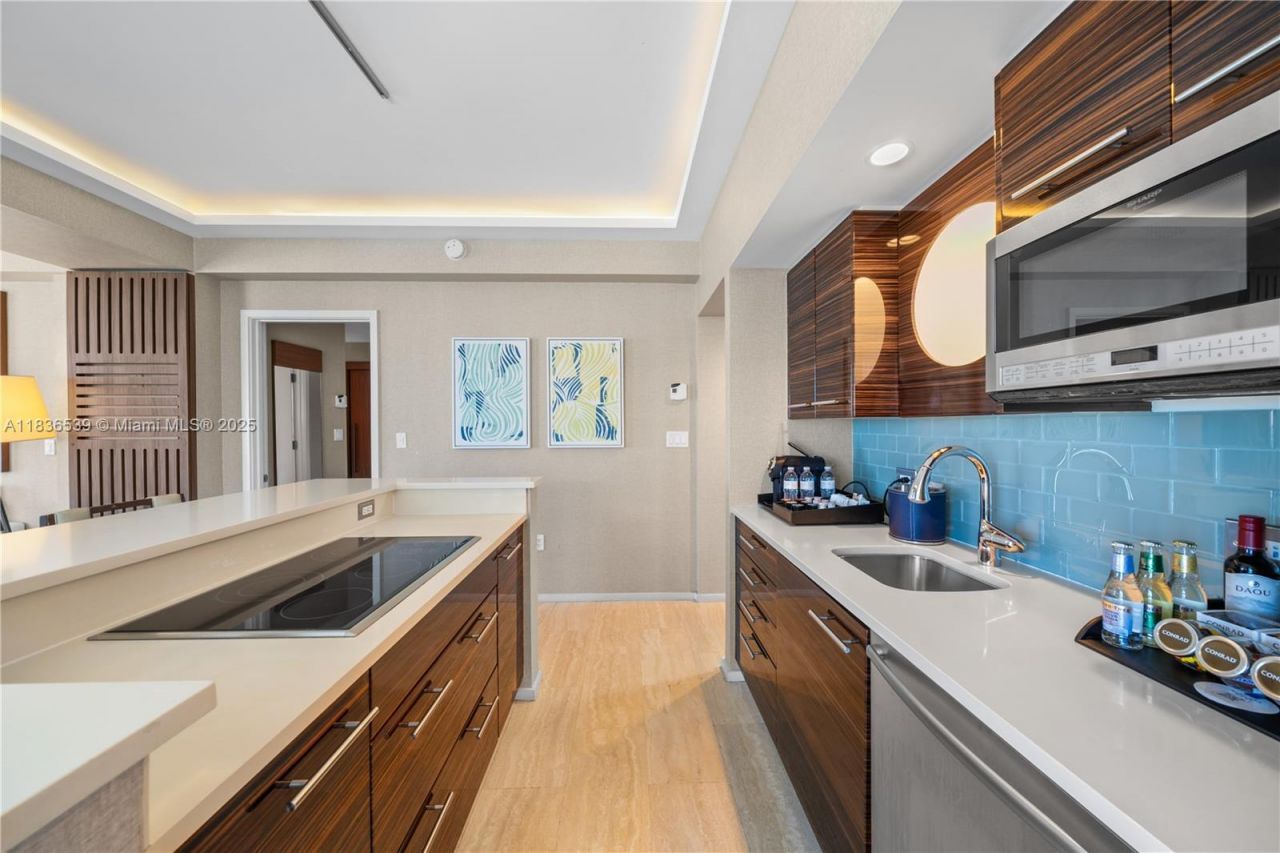 551 N Fort Lauderdale Beach Blvd, Unit R201, Fort Lauderdale, FL 33304 Photo