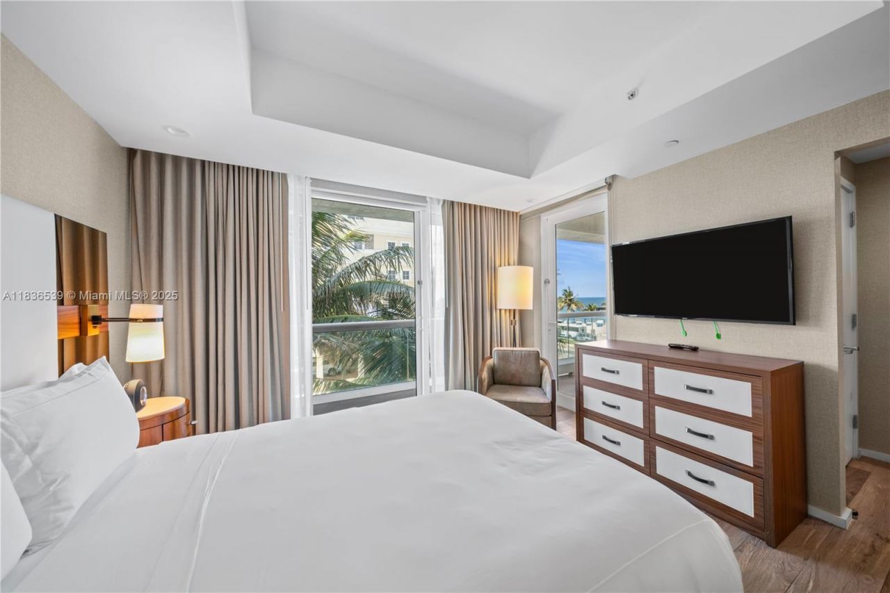 551 N Fort Lauderdale Beach Blvd, Unit R201, Fort Lauderdale, FL 33304 Photo