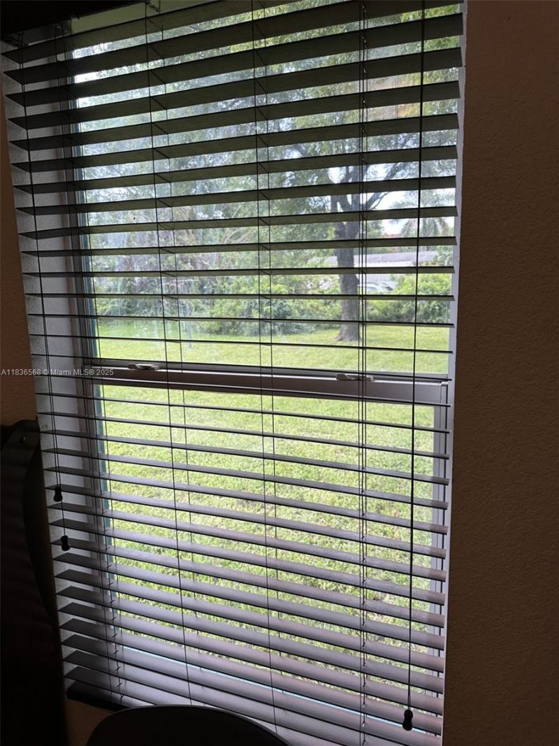 2622 NW 47th St, Miami, FL 33142 Photo