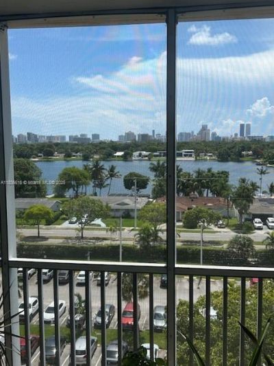 1780 NE 191st St, Unit 809-2, Miami, FL 33179 Photo