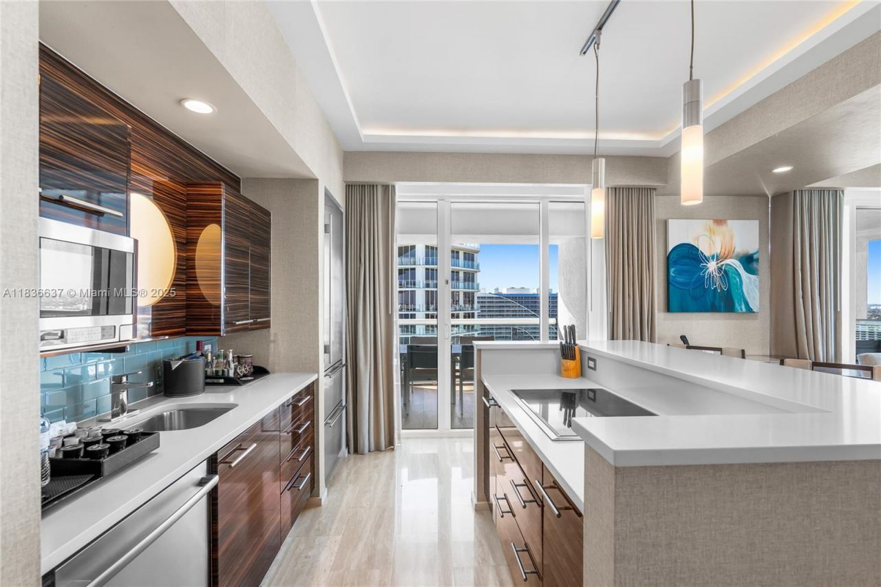 551 N Fort Lauderdale Beach Blvd, Unit R2205, Fort Lauderdale, FL 33304 Photo