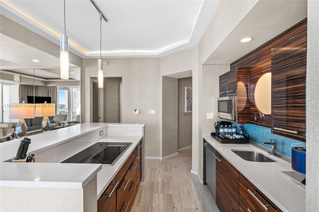 551 N Fort Lauderdale Beach Blvd, Unit R2205, Fort Lauderdale, FL 33304 Photo