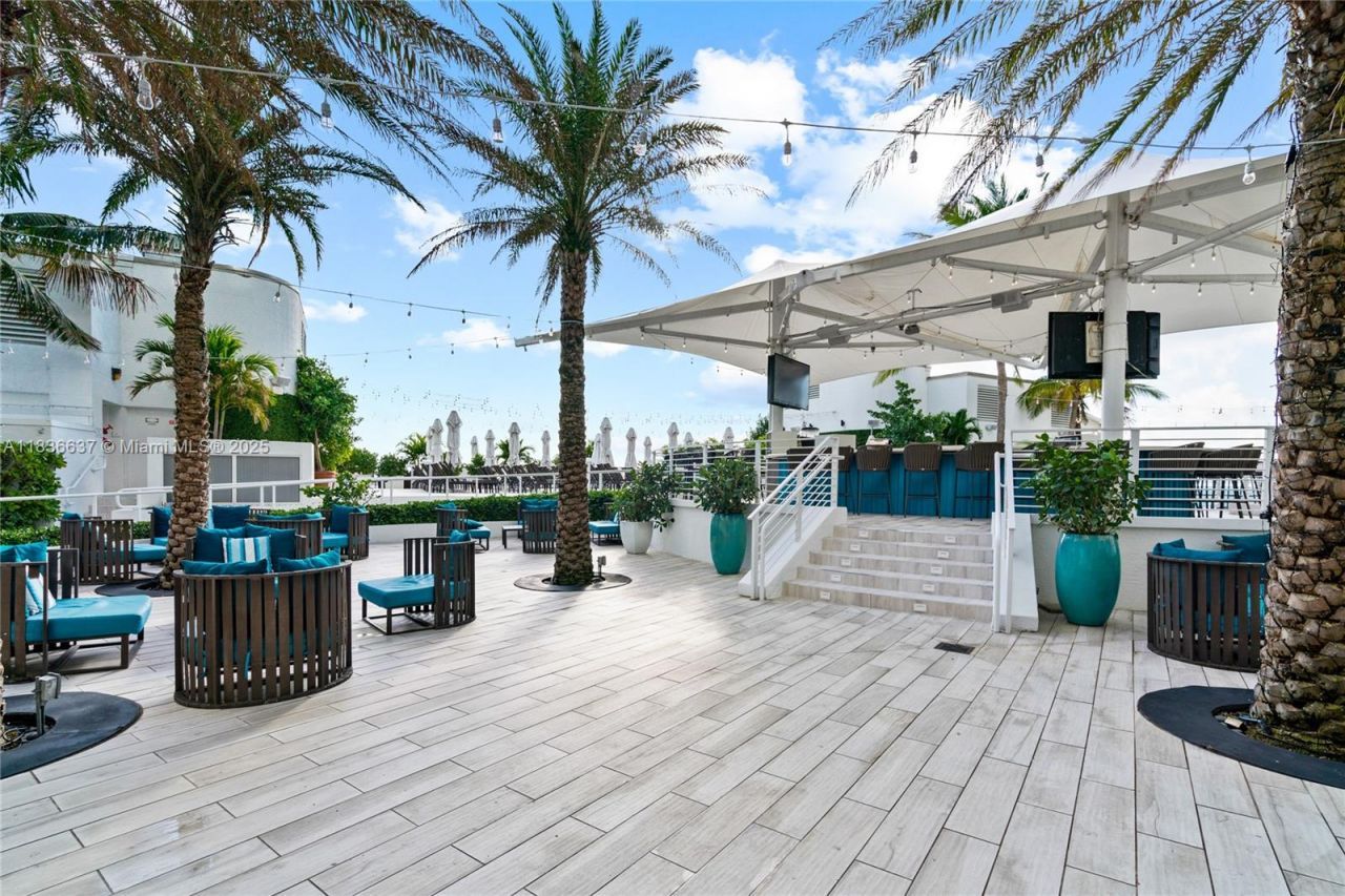 551 N Fort Lauderdale Beach Blvd, Unit R2205, Fort Lauderdale, FL 33304 Photo