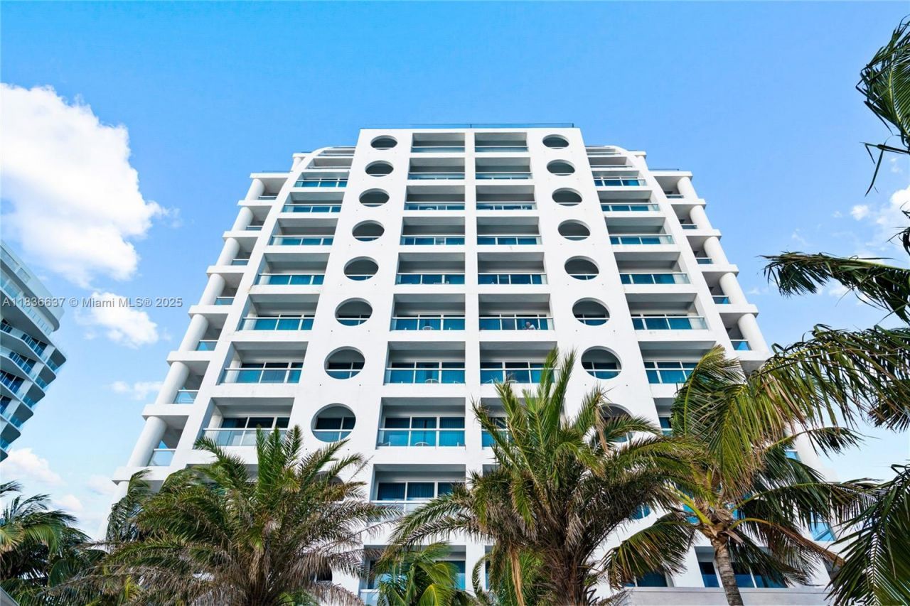551 N Fort Lauderdale Beach Blvd, Unit R2205, Fort Lauderdale, FL 33304 Photo