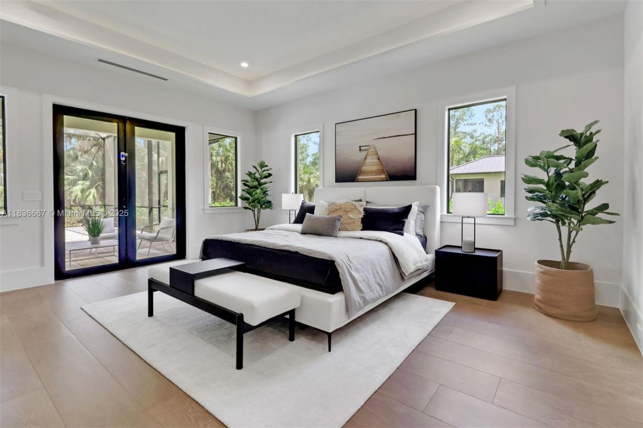 524 13th St Sw, Naples, FL 34117 Photo