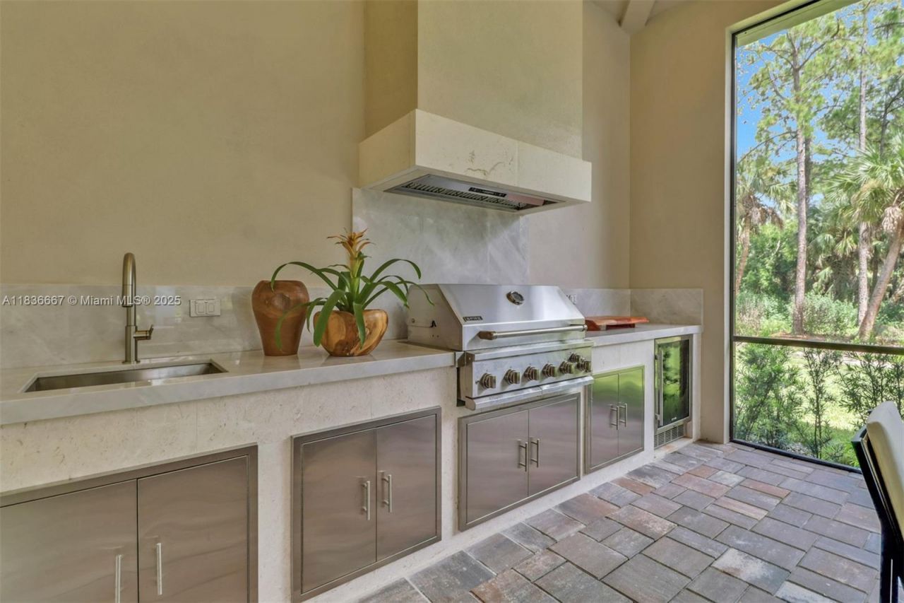 524 13th St Sw, Naples, FL 34117 Photo