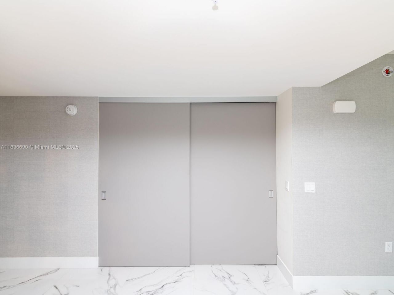 300 Sunny Isles Blvd, Unit 5-1605, Sunny Isles Beach, FL 33160 Photo