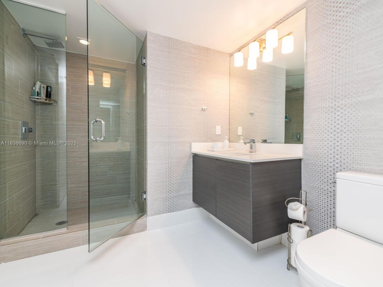 300 Sunny Isles Blvd, Unit 5-1605, Sunny Isles Beach, FL 33160 Photo