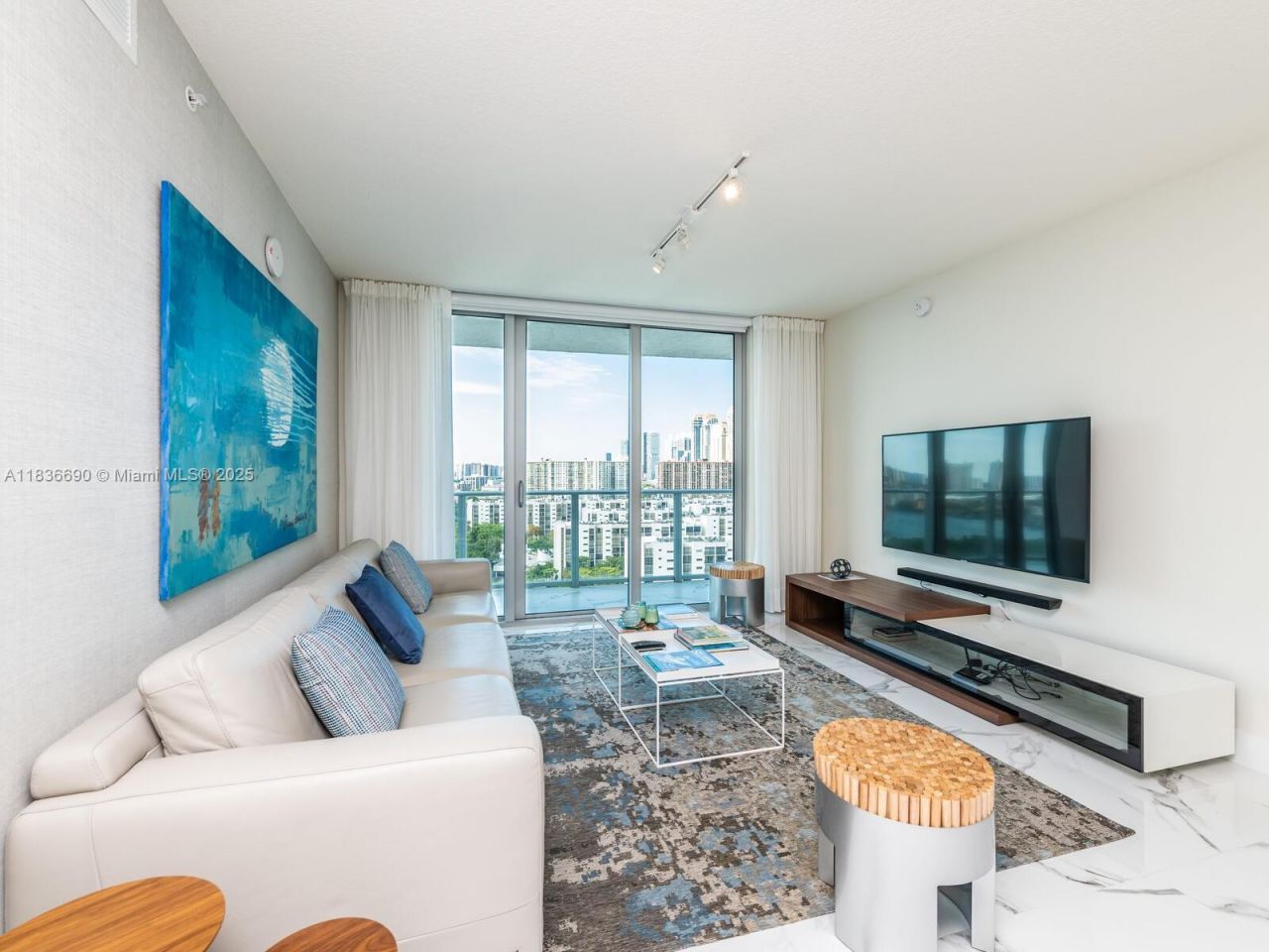 300 Sunny Isles Blvd, Unit 5-1605, Sunny Isles Beach, FL 33160 Photo