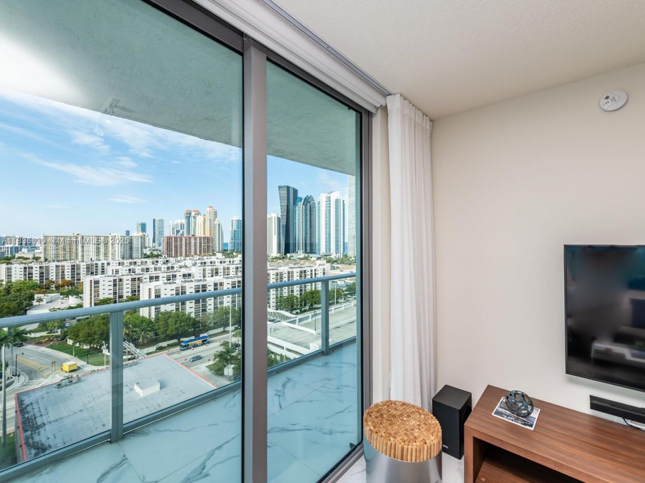 300 Sunny Isles Blvd, Unit 5-1605, Sunny Isles Beach, FL 33160 Photo