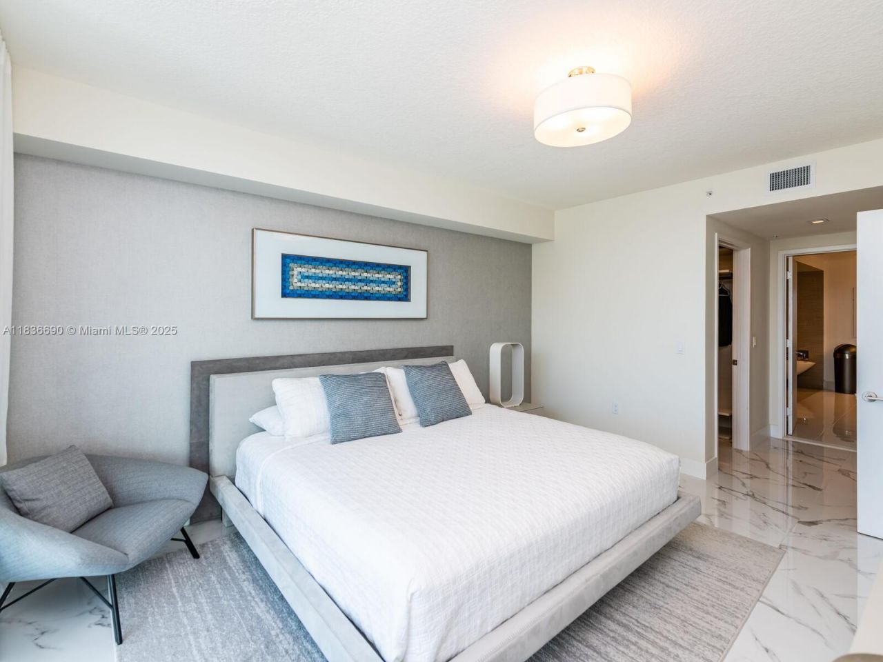 300 Sunny Isles Blvd, Unit 5-1605, Sunny Isles Beach, FL 33160 Photo