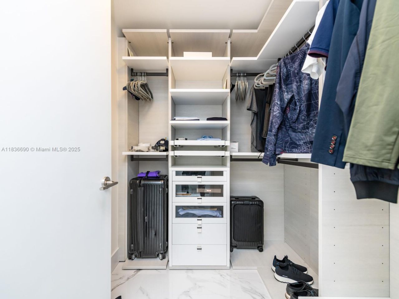 300 Sunny Isles Blvd, Unit 5-1605, Sunny Isles Beach, FL 33160 Photo