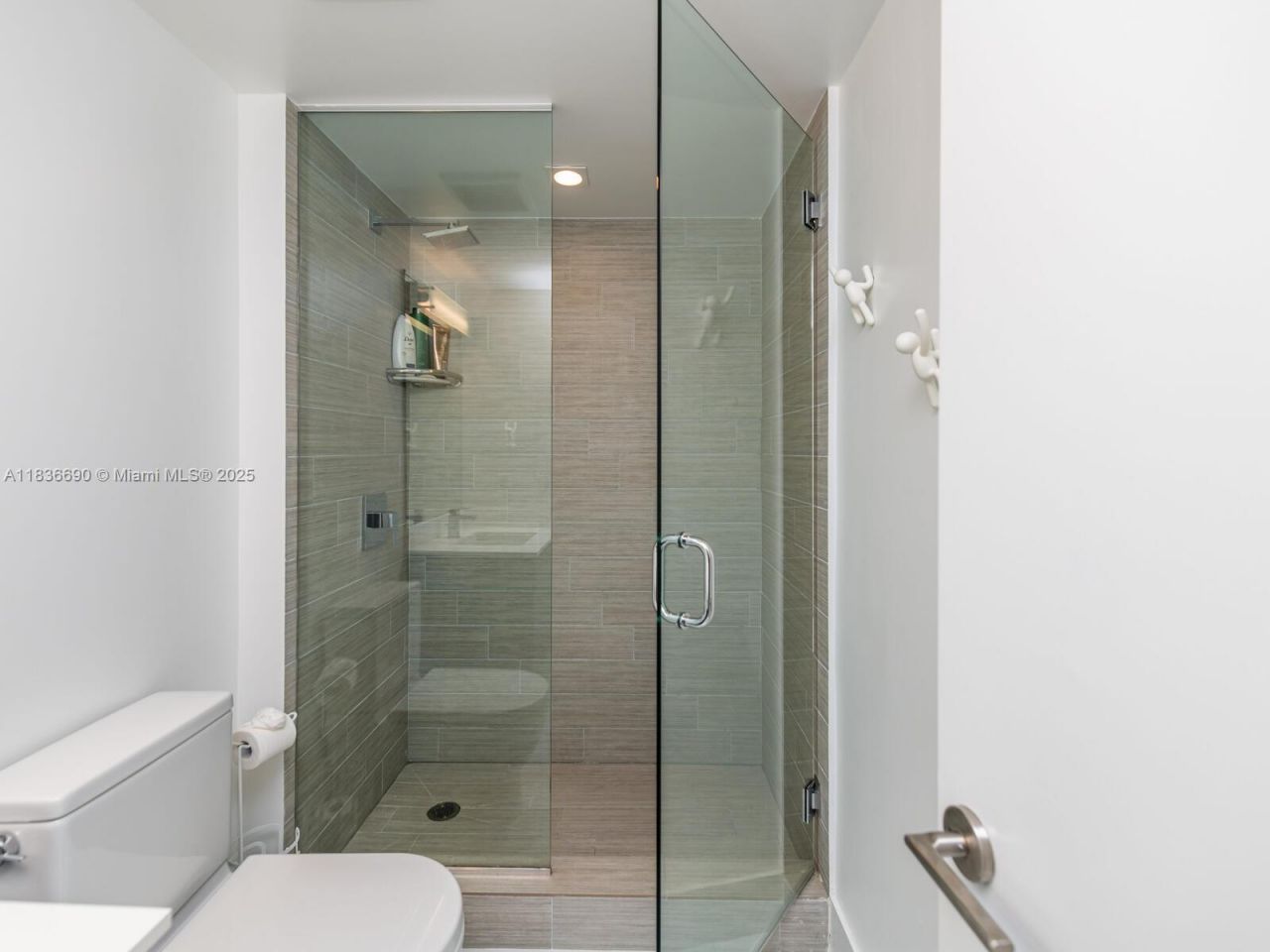 300 Sunny Isles Blvd, Unit 5-1605, Sunny Isles Beach, FL 33160 Photo