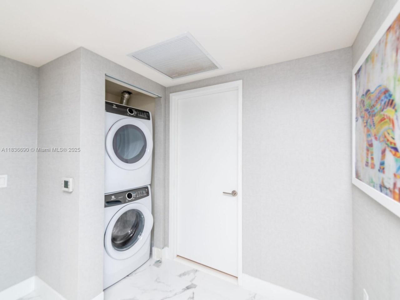 300 Sunny Isles Blvd, Unit 5-1605, Sunny Isles Beach, FL 33160 Photo