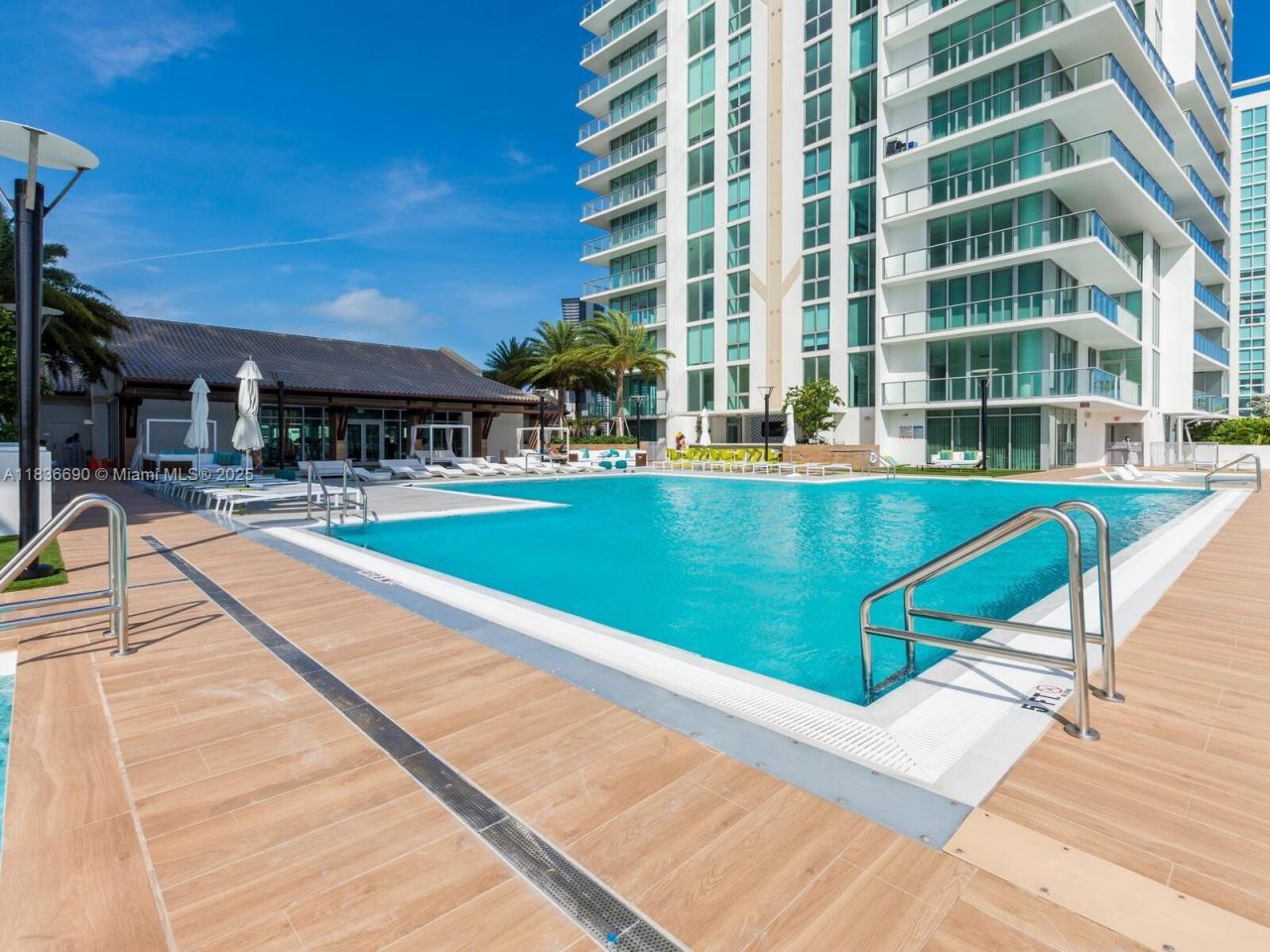 300 Sunny Isles Blvd, Unit 5-1605, Sunny Isles Beach, FL 33160 Photo