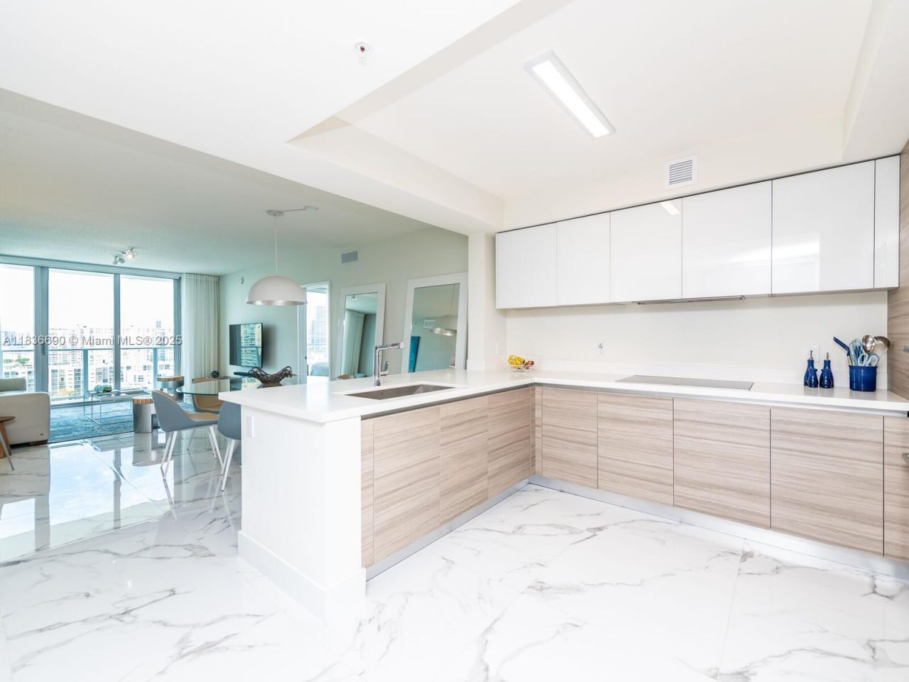 300 Sunny Isles Blvd, Unit 5-1605, Sunny Isles Beach, FL 33160 Photo