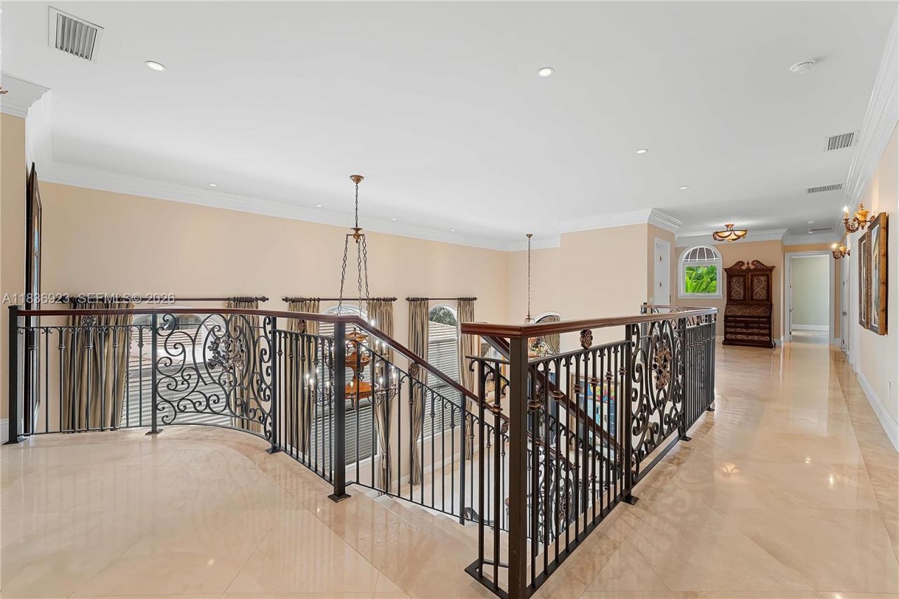 66 S Hibiscus Dr, Miami Beach, FL 33139 Photo