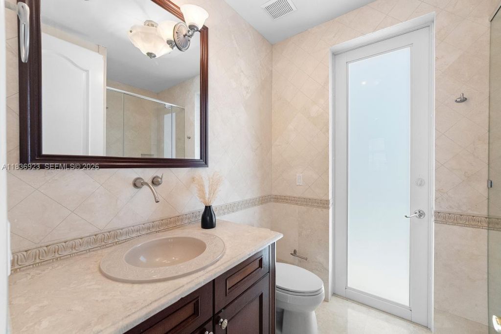 66 S Hibiscus Dr, Miami Beach, FL 33139 Photo