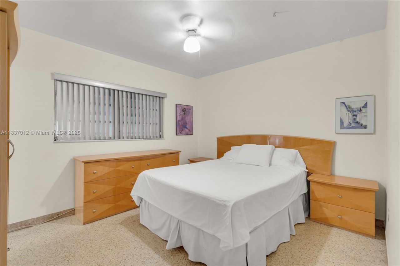 201 NW 14th Ave, Miami, FL 33125 Photo