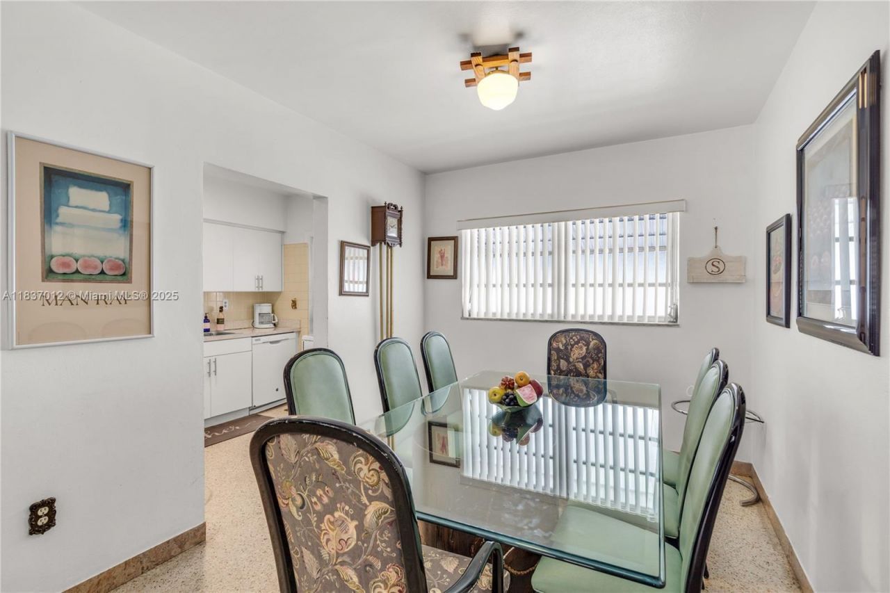 201 NW 14th Ave, Miami, FL 33125 Photo