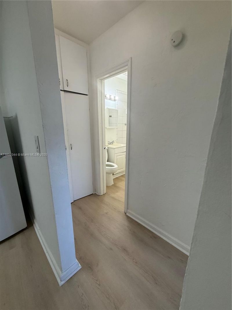 1845 Pembroke Rd, Unit 2-11, Hollywood, FL 33020 Photo