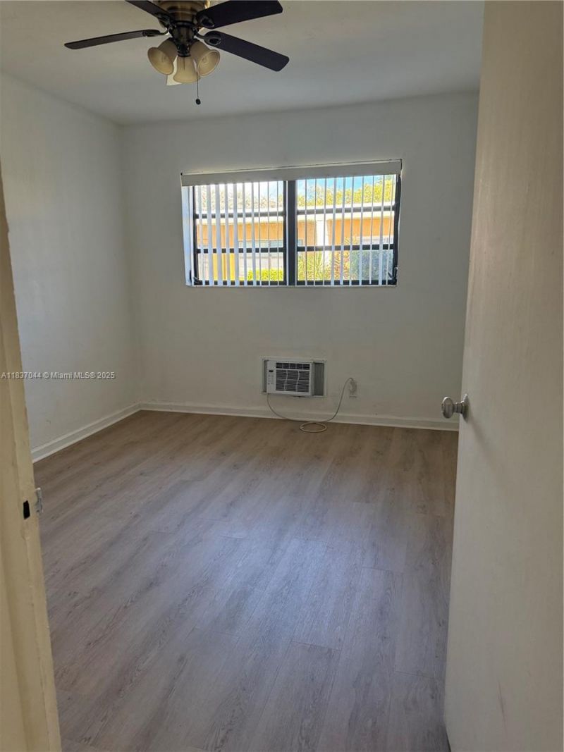 1845 Pembroke Rd, Unit 2-11, Hollywood, FL 33020 Photo