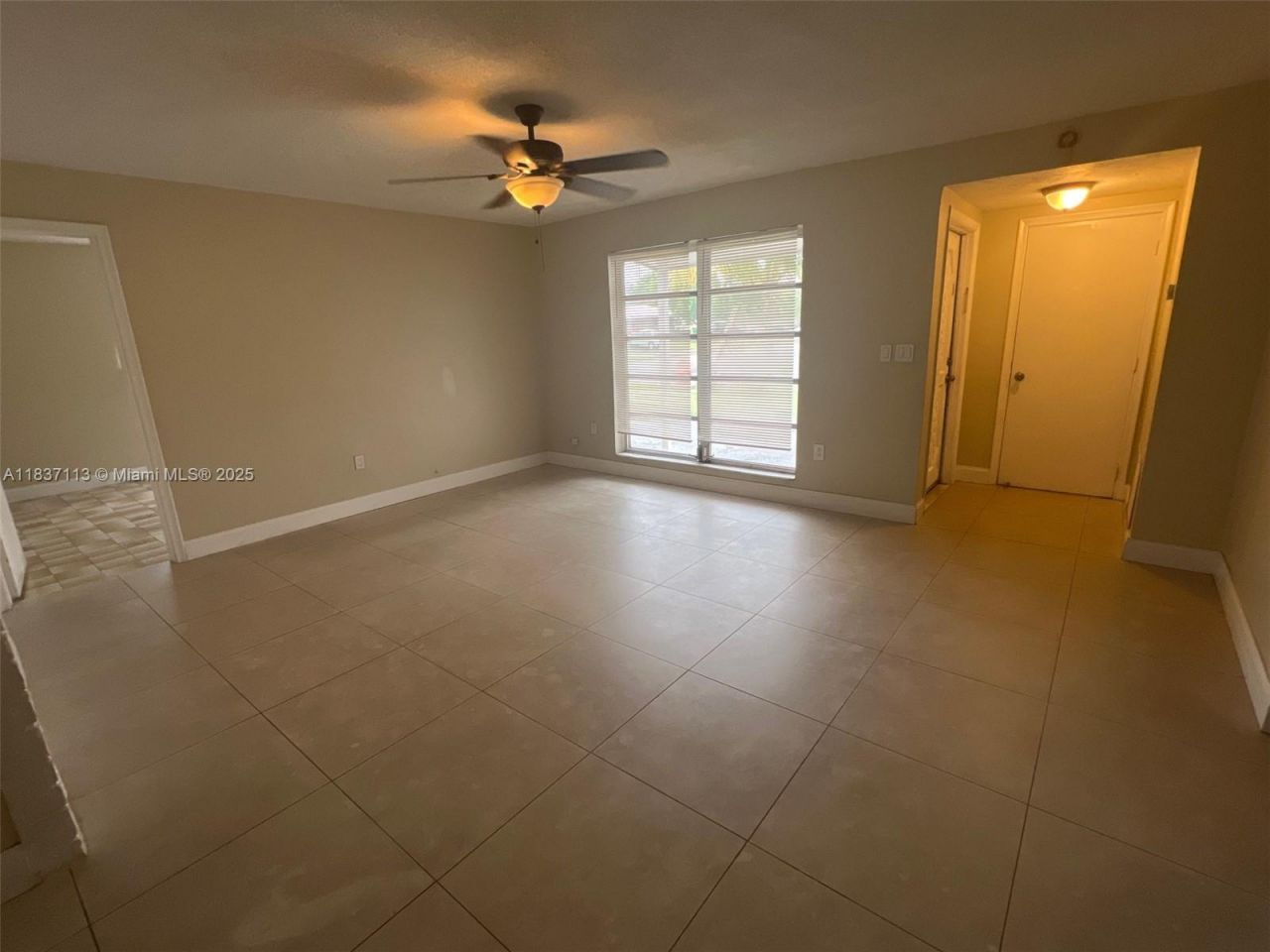 8361 NW 28th Pl, Sunrise, FL 33322 Photo