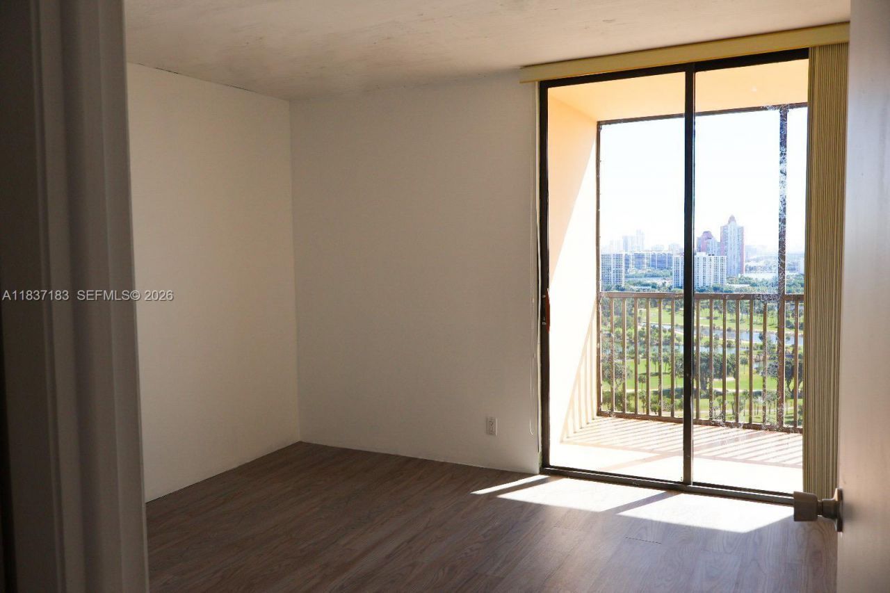 20379 W Country Club Dr, Unit 2636, Aventura, FL 33180 Photo