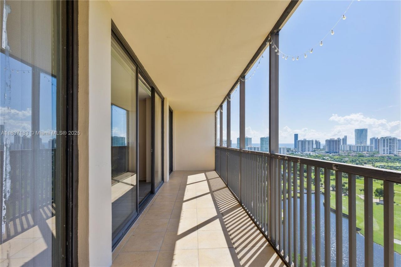 20379 W Country Club Dr, Unit 2636, Aventura, FL 33180 Photo